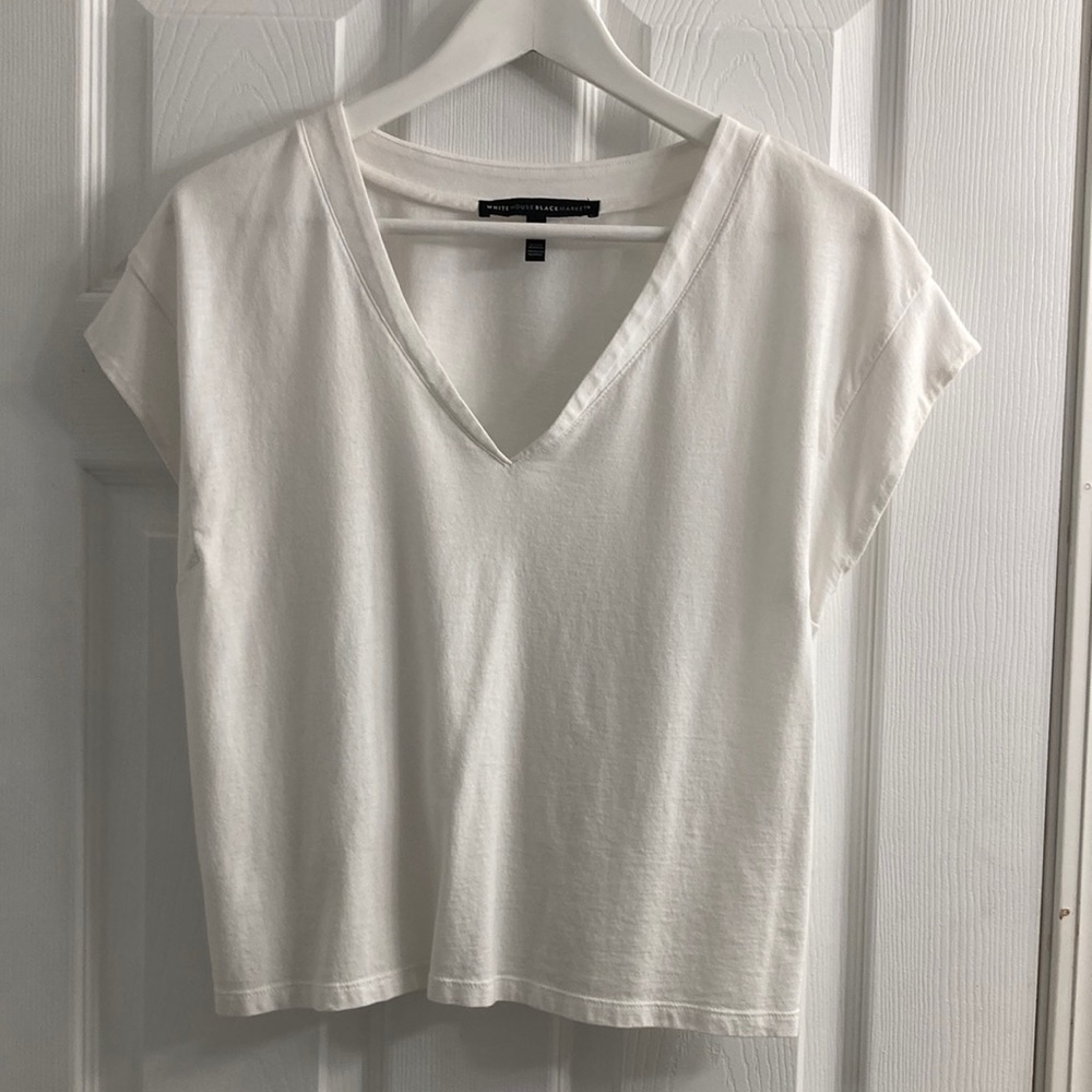 GUC WHBM White Short Sleeved High-Rise Tee-Size Medium